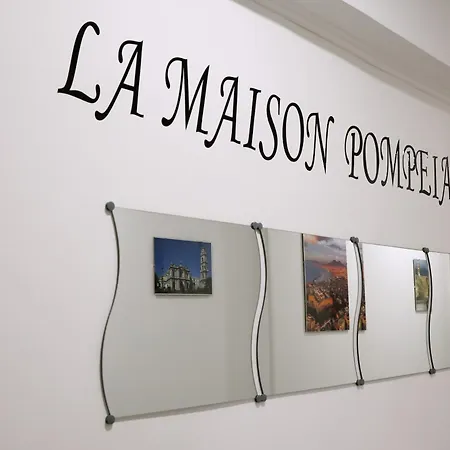 La Maison Pompeiana Couette-café *